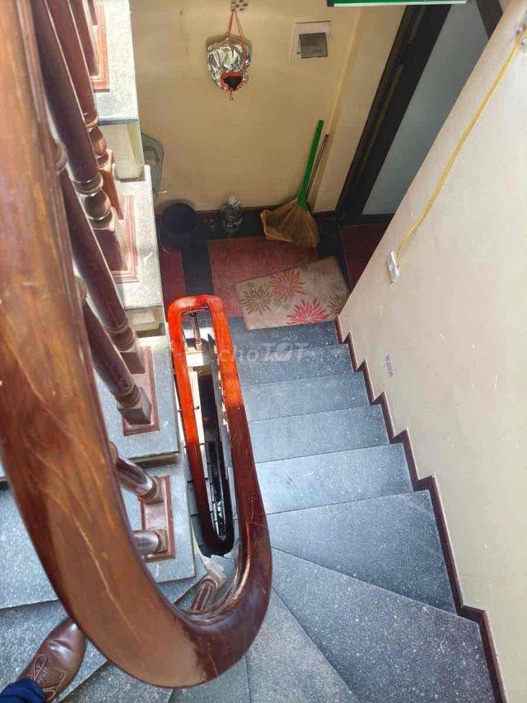 Дом с 9 студиями в Динь Тхон - Около авто 30м - Площадь 42м*5эт; Фасад 4м