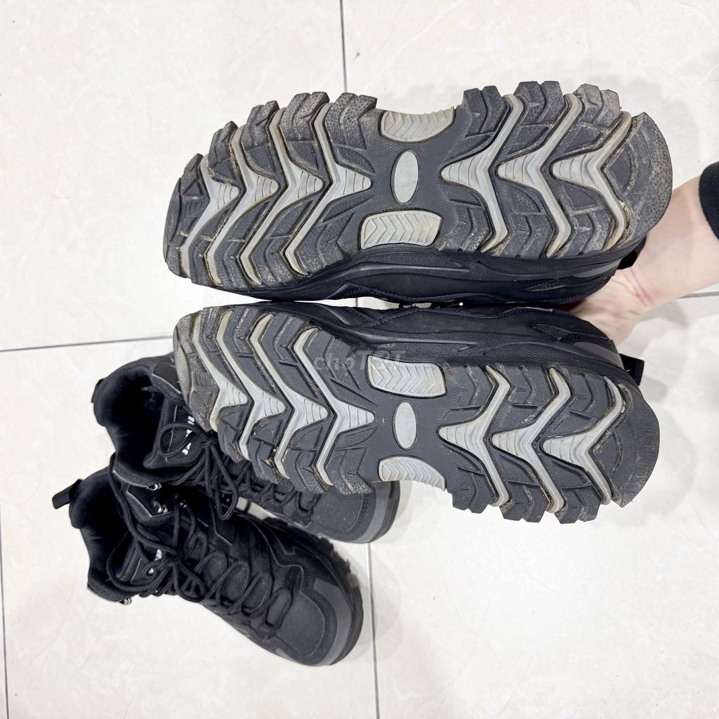 Giày leo núi Đen size 44, 38. Mua bán Đồ thể thao, Dã ngoại tại Quận Cầu Giấy Hà Nội được đăng bởi Nguyễn Quang Vinh hình 1