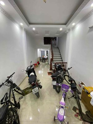 Townhouse 42 m² · 4 bed · Ngõ 298 Đường Ngọc Hồi