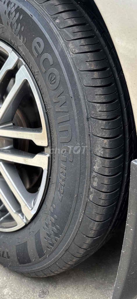 Kia Soluto 2019 AT Deluxe - 80000 km. Mua bán Ô tô tại Thị xã Bến Cát Bình Dương được đăng bởi Vuong hình 5