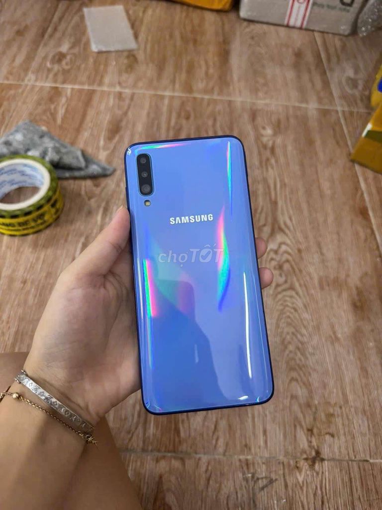 SS a70, ram 6, 128g, zin, đẹp keng, mvt. Mua bán Điện thoại tại Thành phố Thủ Dầu Một Bình Dương được đăng bởi Phước Mobile hình 1