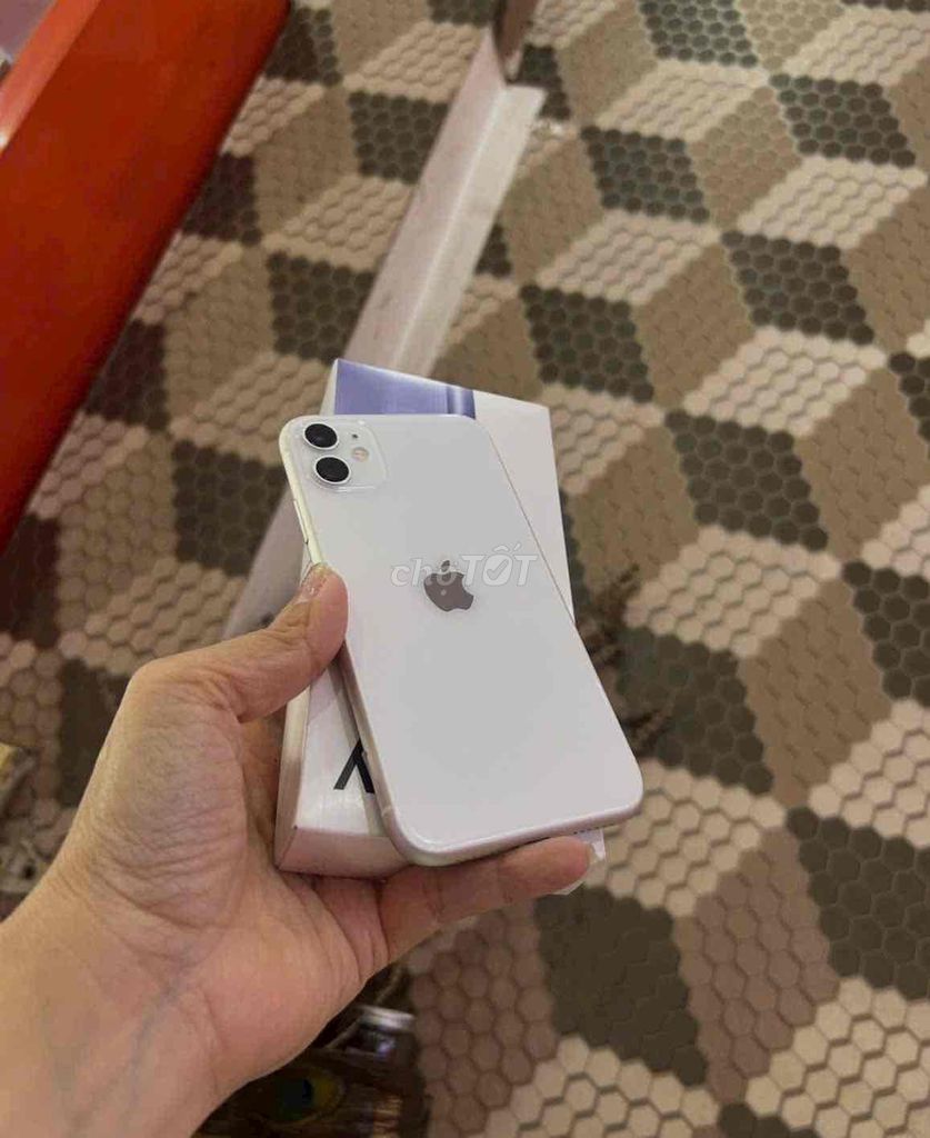 iphone 11 -256gb trắng qtế mỹ pin100 zin keng. Mua bán Điện thoại tại Quận 3 Tp Hồ Chí Minh được đăng bởi Nam Á Mobile hình 1