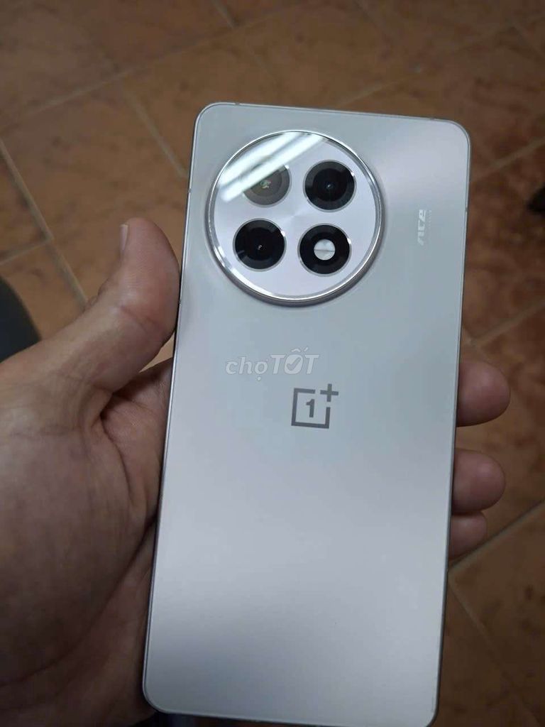 OnePlus Ace 5 256GB Bạc. Mua bán Điện thoại tại Quận Ninh Kiều Cần Thơ được đăng bởi Trung Tín hình 1