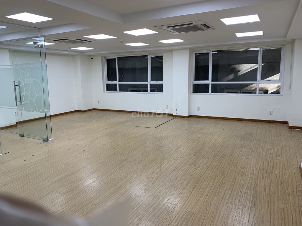 Cho thuê văn phòng khu K300, Tân Bình, sàn 64m2 tòa nhà C22