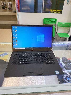 Laptop Dell Latitude 7300