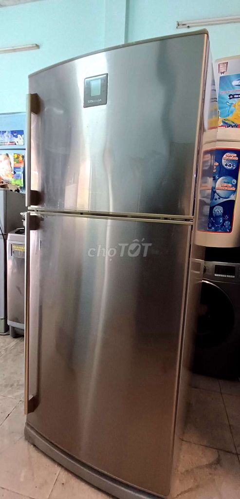 Tủ lạnh Electrolux 440 lít zin bảo hành 3 tháng