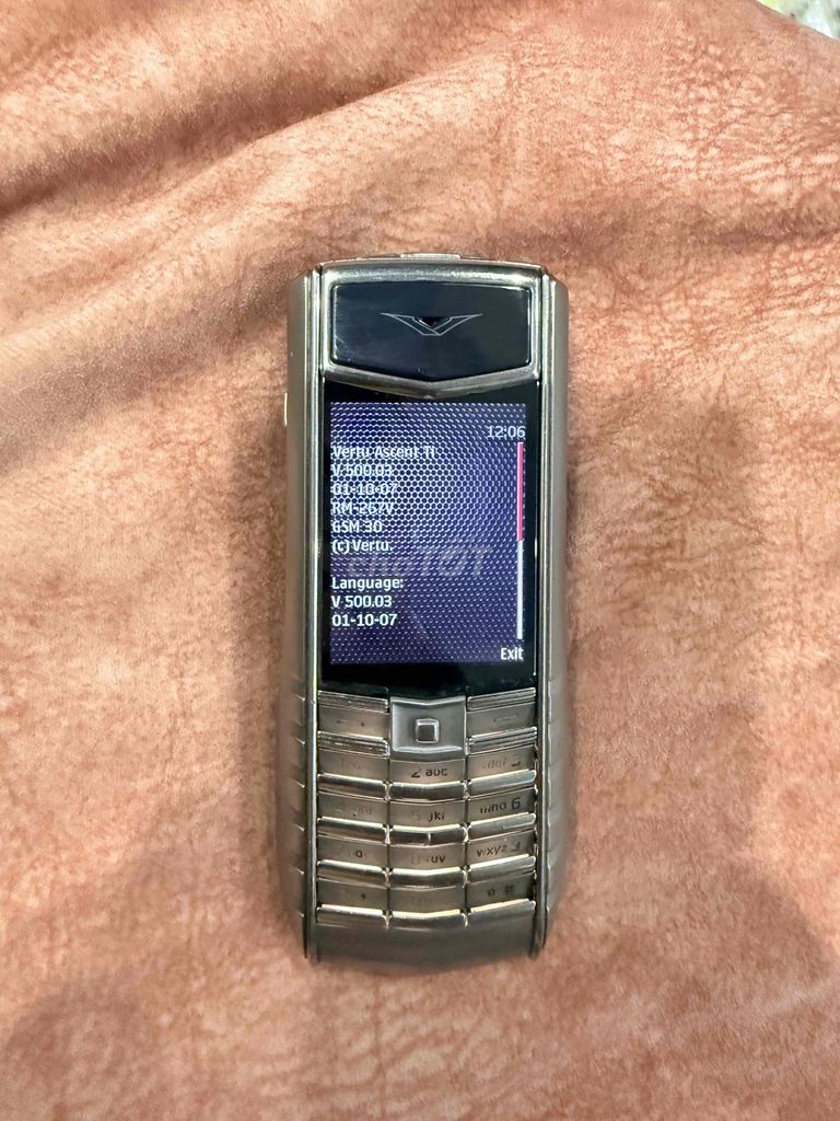 Vertu Ascent Ti Bạc. Mua bán Điện thoại tại Quận Bình Tân Tp Hồ Chí Minh được đăng bởi thanh hình 1