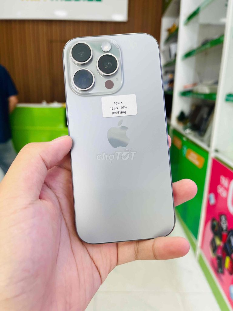 Apple iPhone 16 Pro 128GB Xám titan. Mua bán Điện thoại tại Quận Ngô Quyền Hải Phòng được đăng bởi lê thanh thuỷ hình 1