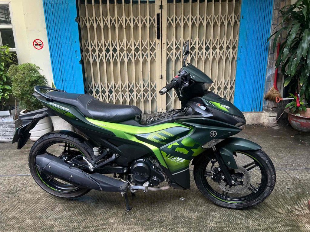 Yamaha Exciter 155i Xanh đen Côn tay. Mua bán Xe máy tại Quận 1 Tp Hồ Chí Minh được đăng bởi Tuấn moto hình 3