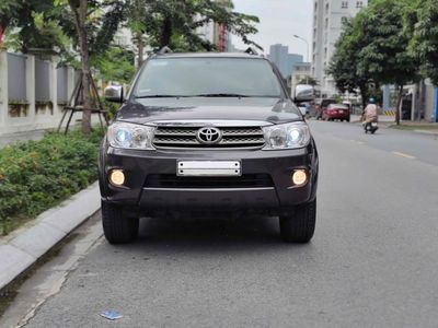 Toyota Fortuner 2.5G số sàn máy dầu 2010 siêu đẹp. Mua bán Ô tô tại Quận Cầu Giấy Hà Nội được đăng bởi Cao Quý