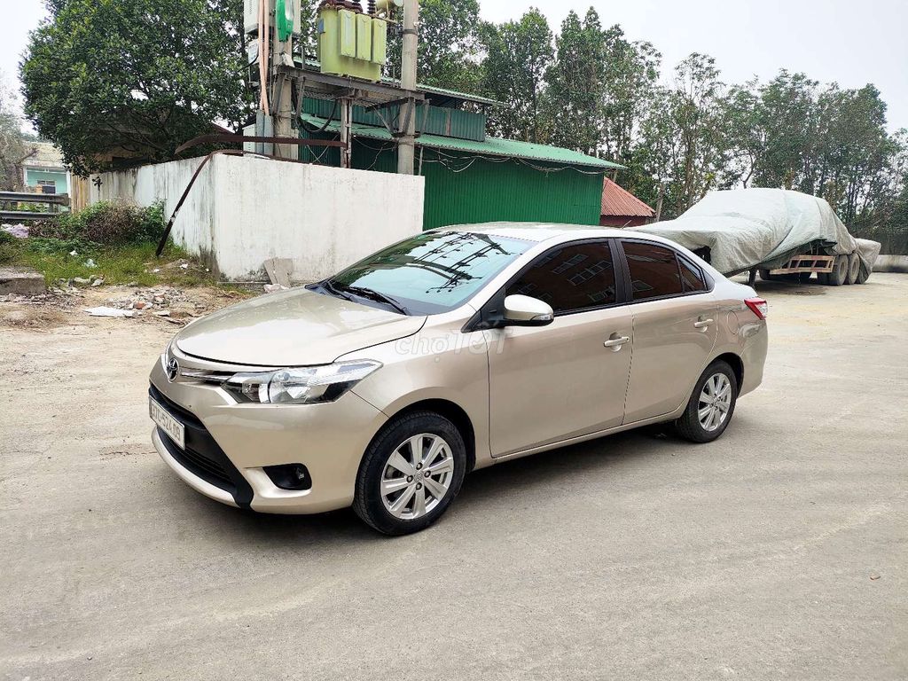 Toyota Vios 2018 E AT Vàng cát. Mua bán Ô tô tại Thành phố Vinh Nghệ An được đăng bởi Thành Chung hình 3