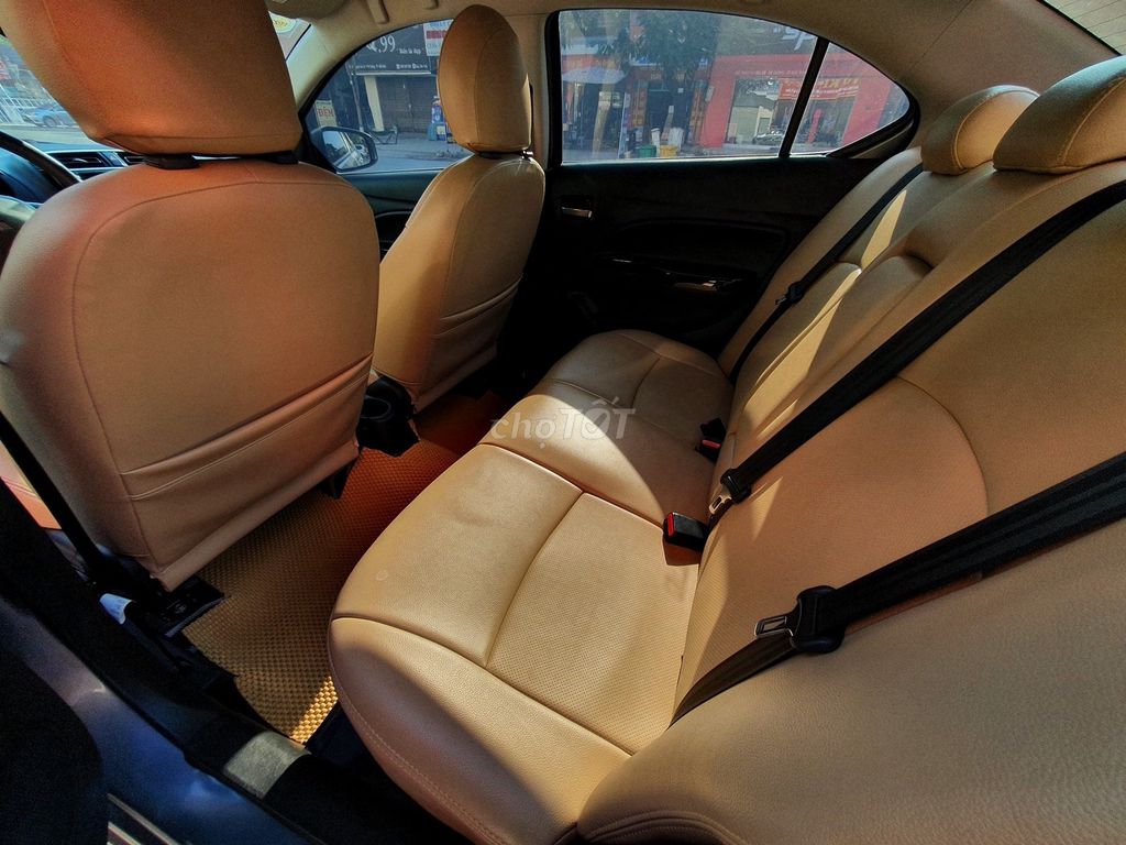 Mitsubishi Attrage 2019 số tự động màu xám. Mua bán Ô tô tại Quận Gò Vấp Tp Hồ Chí Minh được đăng bởi Quang hình 4