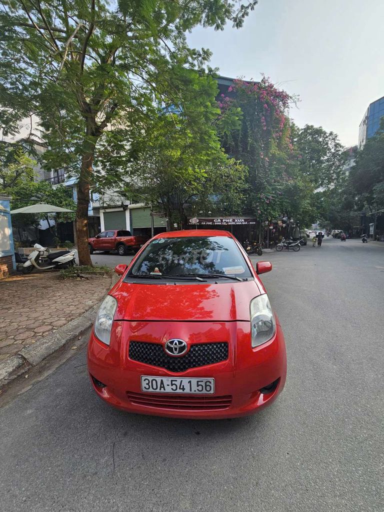 Bán xe Toyota Yaris 1.3 AT nhập Nhật Bản