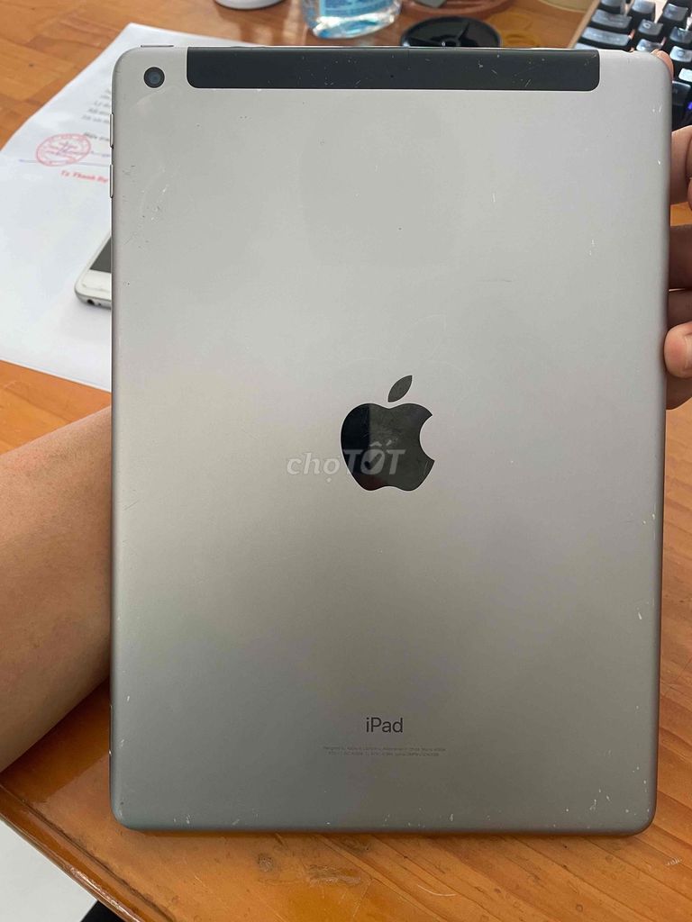 Apple iPad Gen 6 32GB 4G Xám. Mua bán Máy tính bảng tại Huyện Đầm Dơi Cà Mau được đăng bởi Trân hình 1