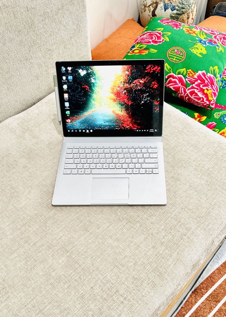 Surface Book 2 i5 8GB/256GB like new. Mua bán Laptop tại Quận Hồng Bàng Hải Phòng được đăng bởi Trần Mạnh Cường hình 1
