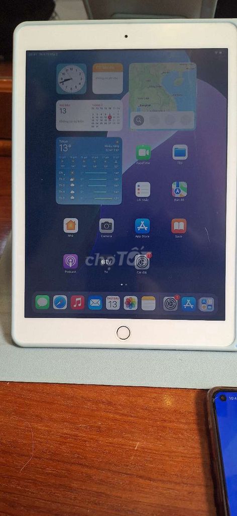 Apple iPad Gen 7 32GB Bạc. Mua bán Máy tính bảng tại Quận 1 Tp Hồ Chí Minh được đăng bởi Nguyễn EmiLy hình 1