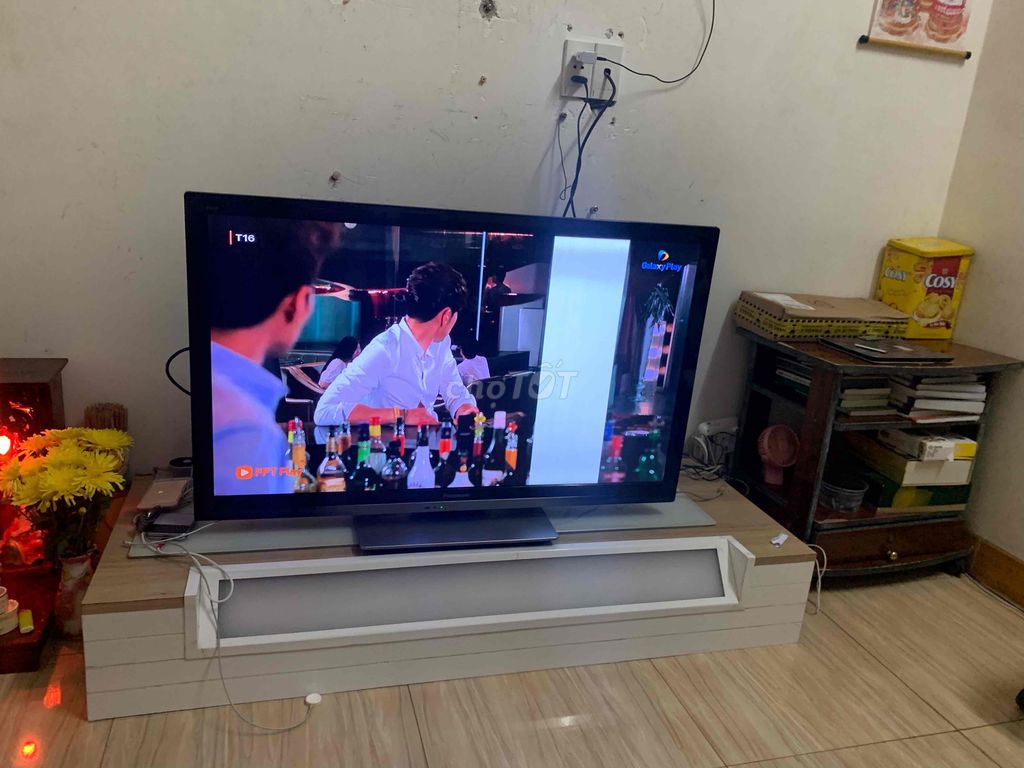 Tivi 42” Panasonic chữa cháy