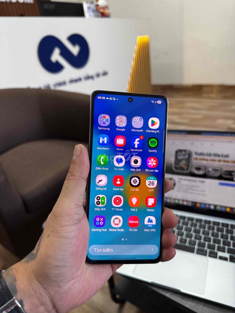 Samsung Galaxy A73 -5g/128 Đã Sử Dụng, như mới. Mua bán Điện thoại tại Thành phố Pleiku Gia Lai được đăng bởi Cầm Đồ Tuấn Lê hình 1