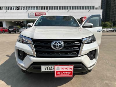 Toyota Fortuner 2022 Dầu tự động 7 chỗ GIẢM TIỀN