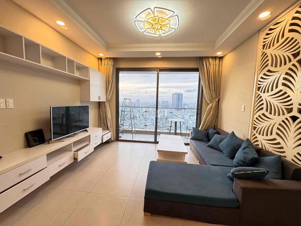 Сдается в аренду The Gold View 3pn 2wc полностью меблирована, хорошая цена всего 26 тр/ч