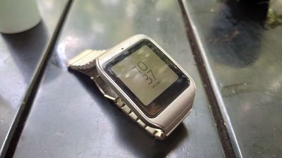 Bán đồng hồ Sony Smartwatch 3 bản dây thép. Mua bán Thiết bị đeo thông minh tại Quận Bình Tân Tp Hồ Chí Minh được đăng bởi Anhbang1989