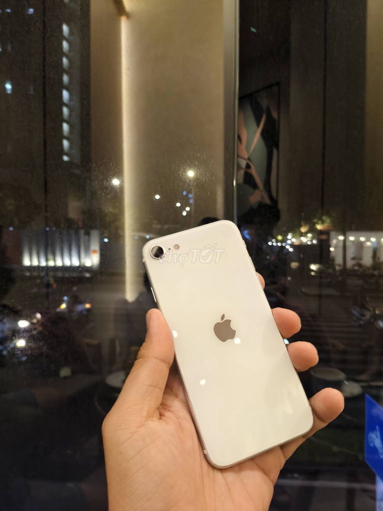 Apple iPhone SE 2020 64GB Trắng Đã sử dụng. Mua bán Điện thoại tại Quận 8 Tp Hồ Chí Minh được đăng bởi Hội Đồ Điện Tử hình 1