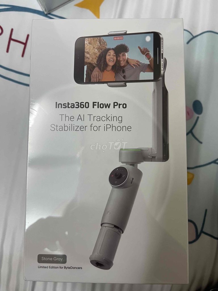 Gimbal chống rung cho iPhone - Insta360 Flow Pro