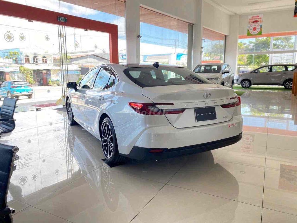 Toyota Camry 2025 2.5HEV TOP tặng 100% trước bạ. Mua bán Ô tô tại Huyện Bình Chánh Tp Hồ Chí Minh được đăng bởi PHƯỚC LỚN TOYOTA hình 4