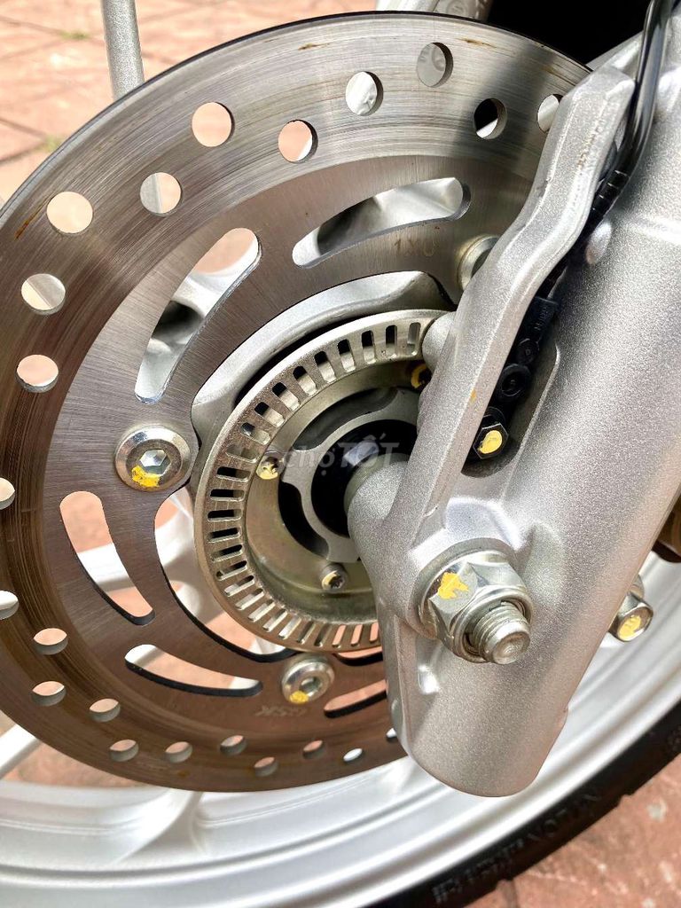 SH MODE Phanh ABS 2021 Trắng Kem chạy 8.000km. Mua bán Xe máy tại Quận Ninh Kiều Cần Thơ được đăng bởi Xe Máy TÂN LIÊN HƯNG 1 91B hình 8