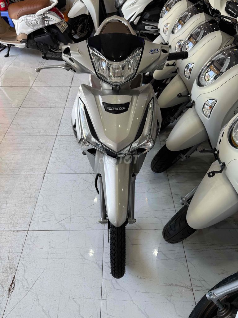 ZIN CỌP - Như Mới - FUTURE 2021 ĐK 2022 Màu Hiếm. Mua bán Xe máy tại Thành phố Rạch Giá Kiên Giang được đăng bởi XE MÁY CŨ TÂN 128 hình 4