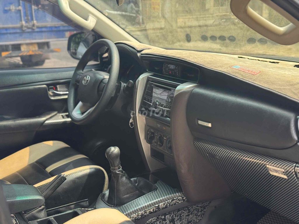 Ban Toyota Fortuner 2017 số sàn máy dầu. Mua bán Ô tô tại Thành phố Thủ Đức Tp Hồ Chí Minh được đăng bởi Hoàng Gia Auto hình 9