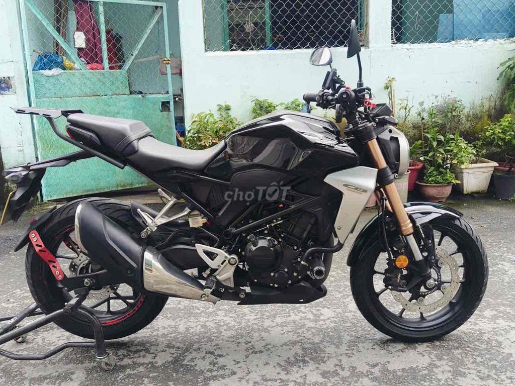 cần bán xe honda cb300r. Mua bán Xe máy tại Thành phố Thủ Đức Tp Hồ Chí Minh được đăng bởi Thu Nguyễn hình 4