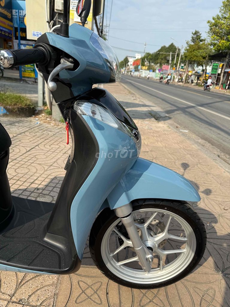 Sh mode 2014 màu hót.. Mua bán Xe máy tại Quận Ô Môn Cần Thơ được đăng bởi Trần Tùng hình 4