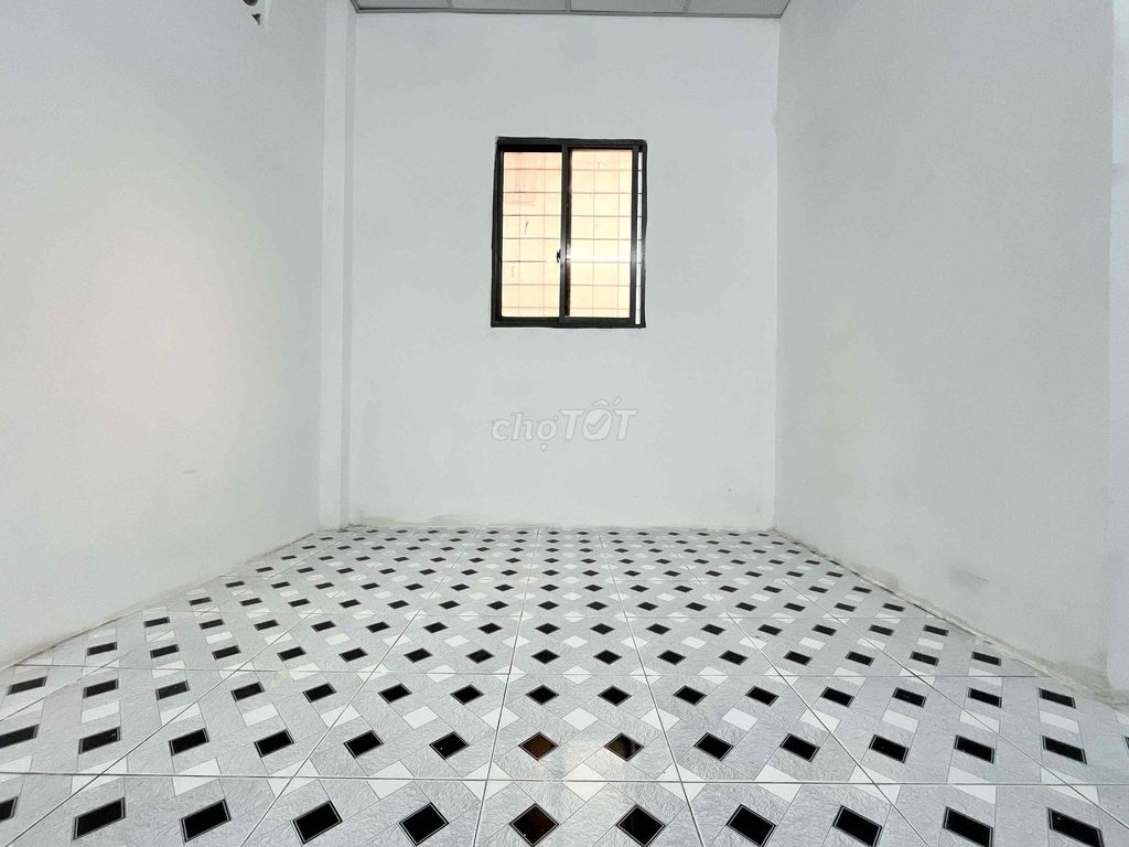 Sổ Riêng Hoàn Công Đủ DT:3,35x8,4m 2Tầng 2PN hẻm 270 Huỳnh Tấn Phát