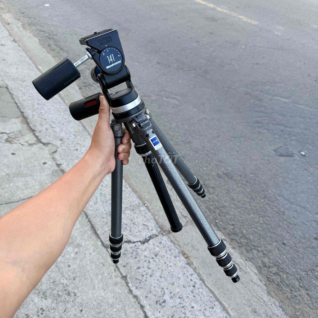 Chân máy ảnh Gitzo G126 made in France.. Mua bán Máy ảnh, Máy quay tại Quận Bình Tân Tp Hồ Chí Minh được đăng bởi Hải Minh Japan hình 1
