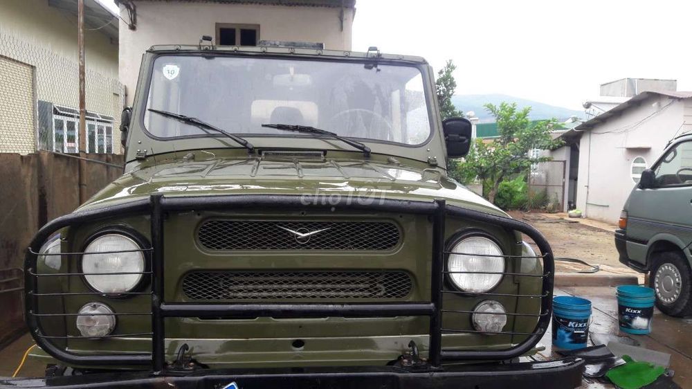 Giá xe UAZ Hunter 2004 đã sử dụng giá 120 triệu. Liên hệ ngay: 0987444546
