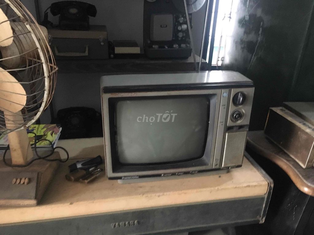 Tivi đen trắng xưa Vintage