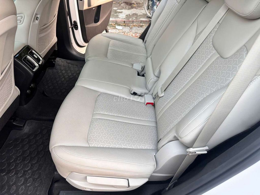 Kia Sorento 2.5 Signature sx 2020 chạy ít. Mua bán Ô tô tại Quận Cầu Giấy Hà Nội được đăng bởi Thăng ManyCar hình 2