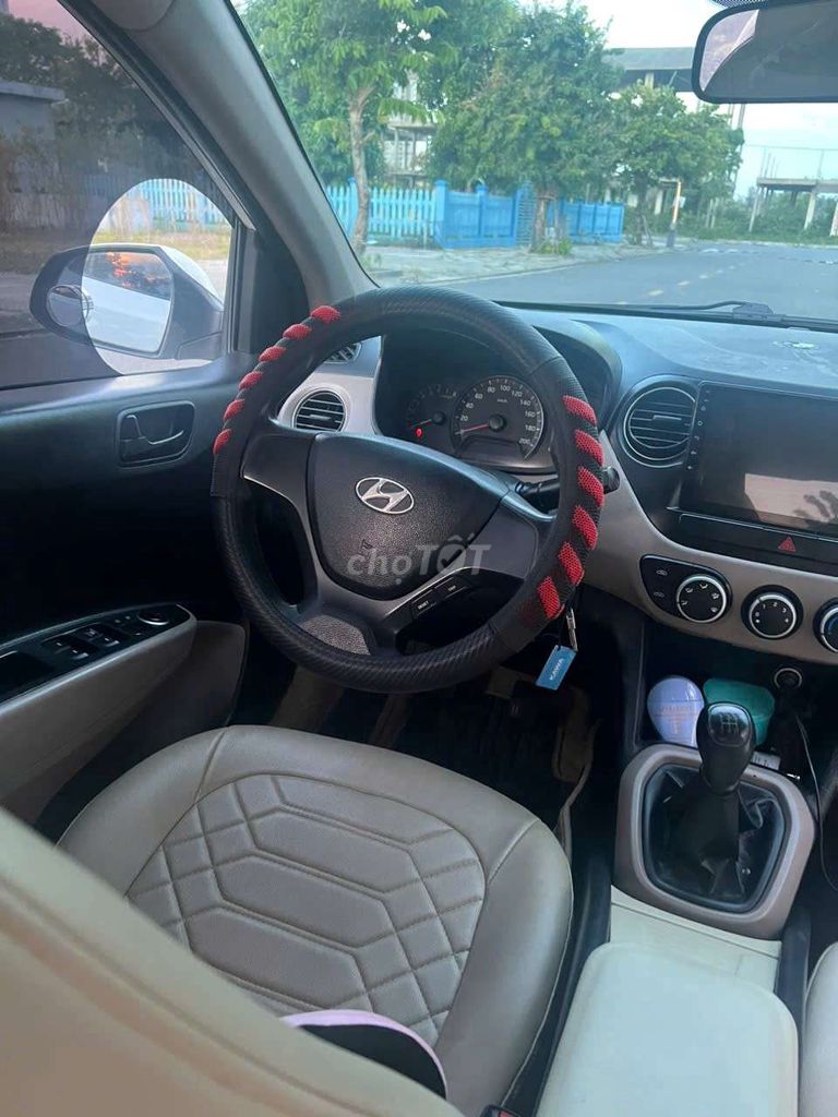 2017 - 115000 km sedan. Mua bán Ô tô tại Quận Liên Chiểu Đà Nẵng được đăng bởi anh quoc hình 6