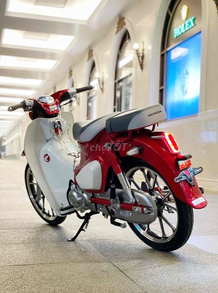 Honda Super Cub C125 900km Đỏ. Mua bán Xe máy tại Quận Cầu Giấy Hà Nội được đăng bởi Tuấn Việt Motor hình 3
