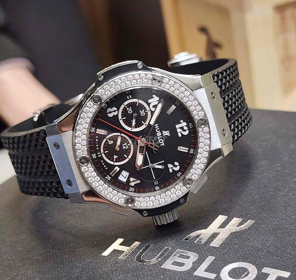 Hublot Big Bang Chính hãng kim cương zin. 41mm