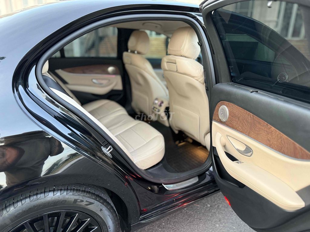 Mercedes Benz E Class 2016 E200 - 85000 km. Mua bán Ô tô tại Quận Bình Thạnh Tp Hồ Chí Minh được đăng bởi Phi Trần hình 16