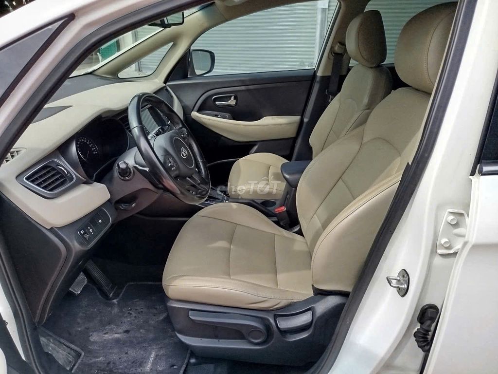 KIA Rondo 2.0 trắng 2019. Mua bán Ô tô tại Quận 1 Tp Hồ Chí Minh được đăng bởi MUA BÁN XE LƯỚT và PHỤ KIỆN XE hình 8