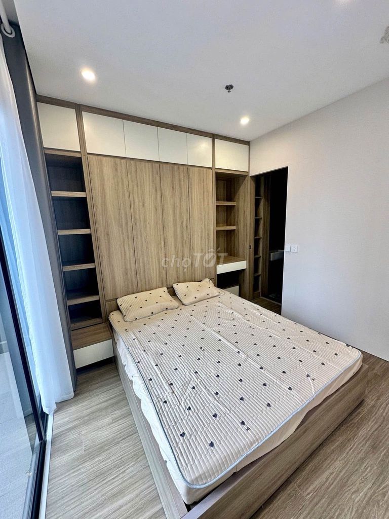 2-комнатная квартира в VinHomes Ocean Park, 69м2