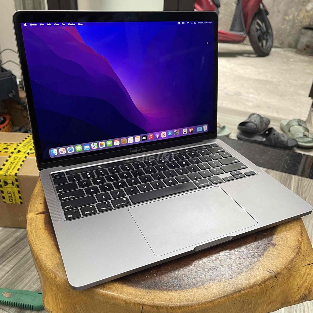 macbook pro M1 8/512gb