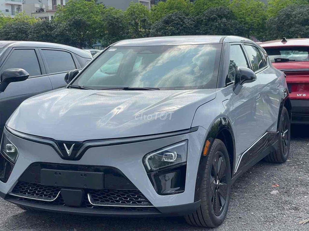 🔥VF7 xe mới 100%. Chỉ trả trước 76tr NHẬN XE NGAY. Mua bán Ô tô tại Quận Cái Răng Cần Thơ được đăng bởi Phạm Tuấn Anh hình 8