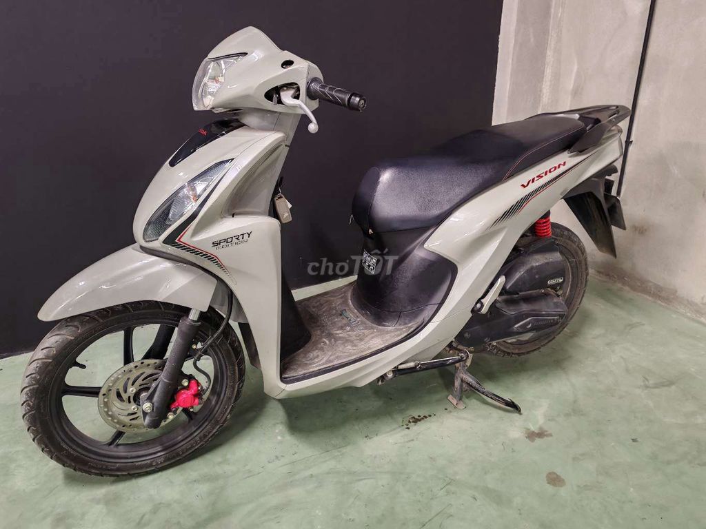 Honda Vision 2023 Xám xi măng 25178 km. Mua bán Xe máy tại Quận Cầu Giấy Hà Nội được đăng bởi phạm hưng hình 2