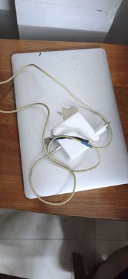 Apple Macbook Air 2013 Bạc màn ố pin chai