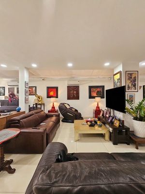 Nhà phố 128 m² · 3 PN · Đường Quốc Hương