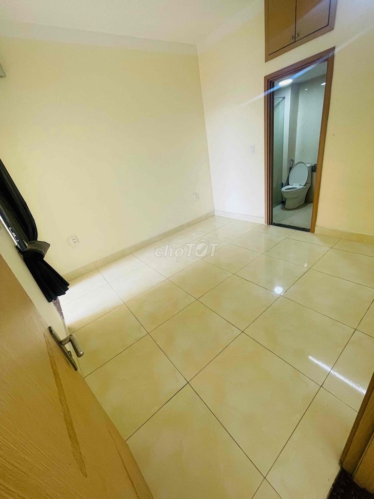 Cho thuê 65m2/2pn 2wc - Ở Liền